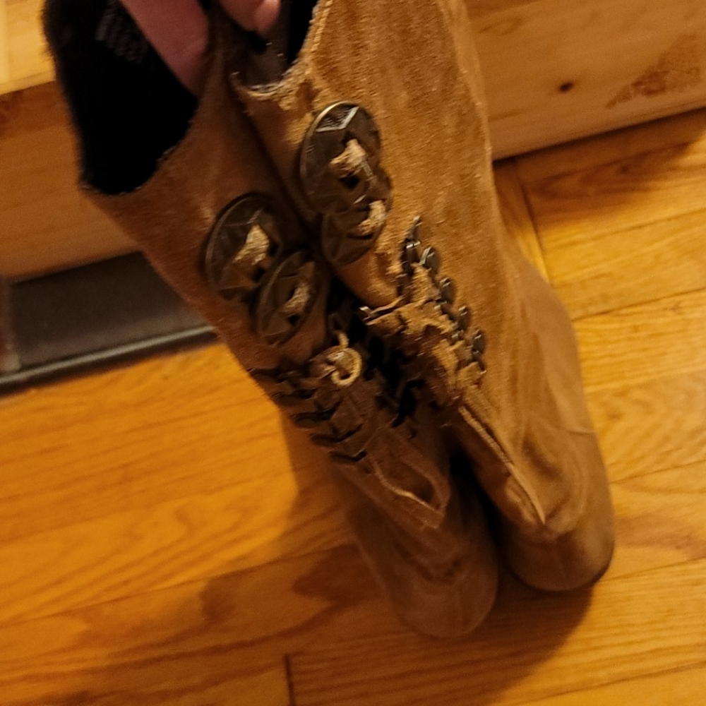 Tall boots  👢 size 9